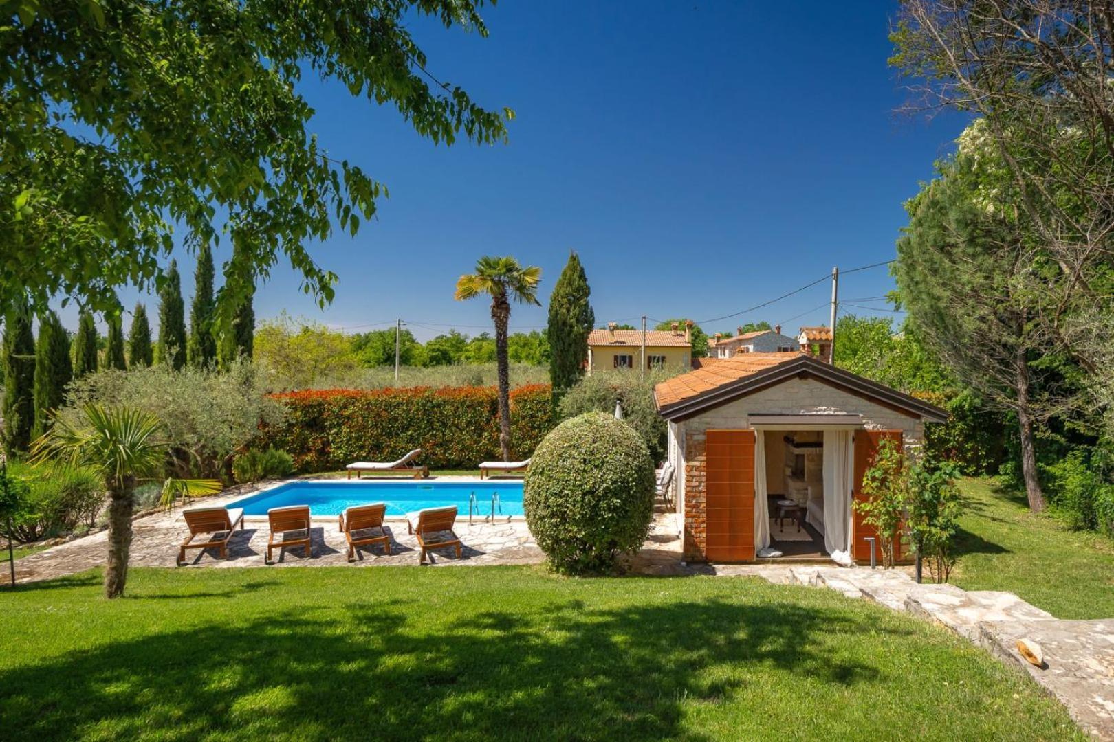Rustic Villa Cehici With Pool In Sveti Lovrec Jehnici Exterior foto