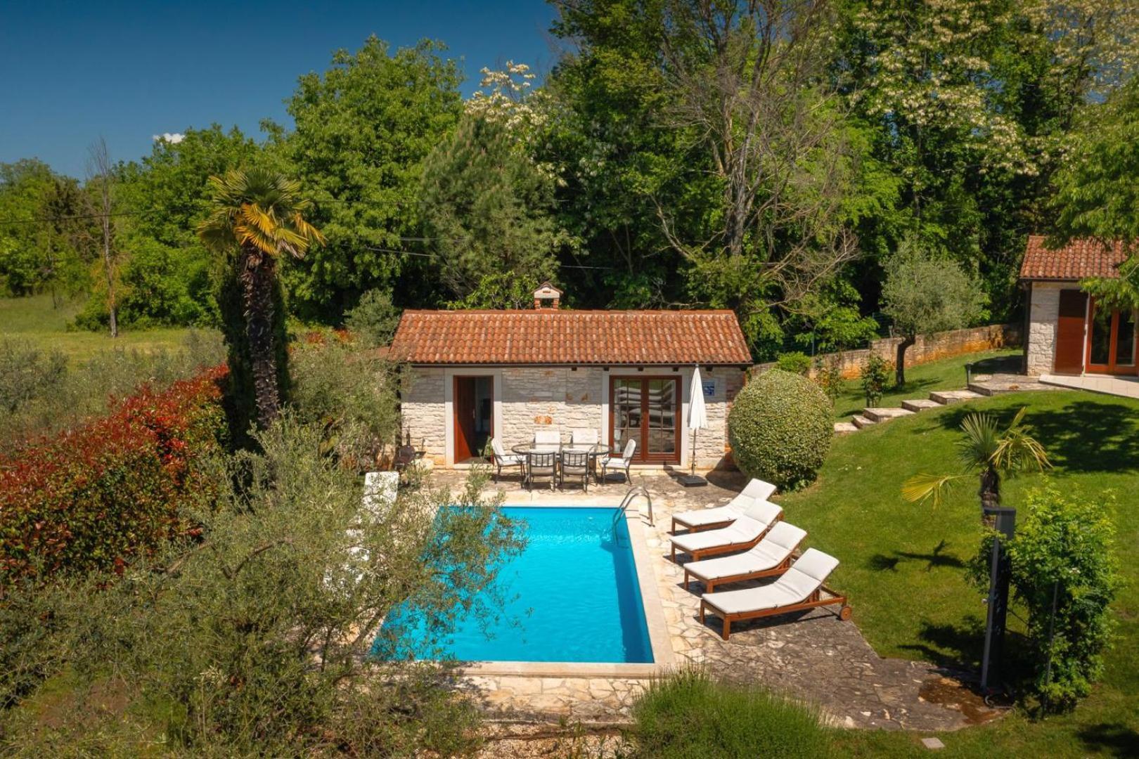 Rustic Villa Cehici With Pool In Sveti Lovrec Jehnici Exterior foto